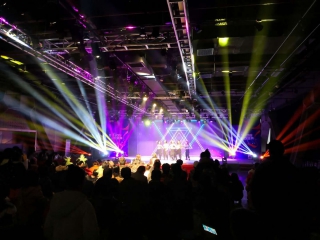 超級(jí)秀場(chǎng)